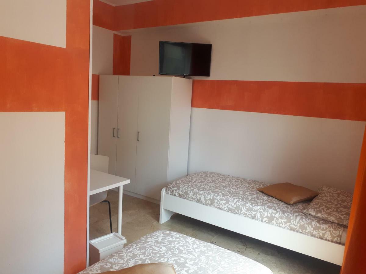 B&B Relax Мессина Экстерьер фото